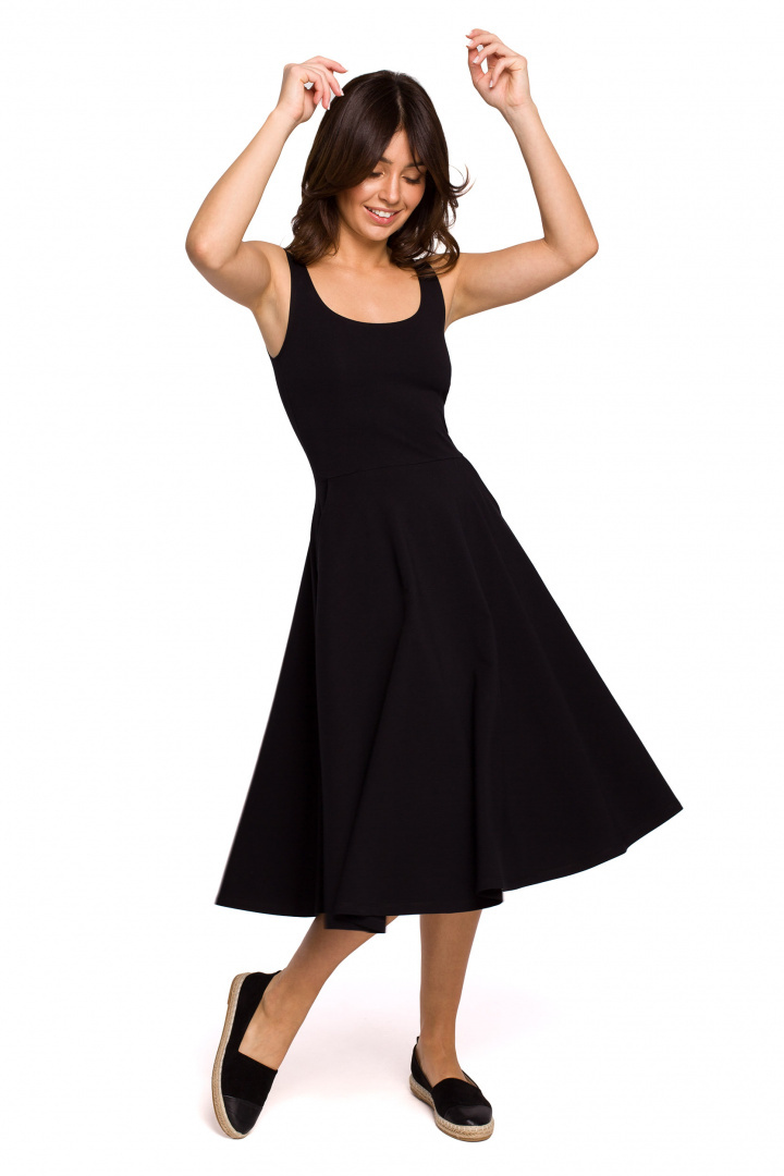 Sukienka midi rozkloszowana bez rękawów na ramiączkach czarna B218
