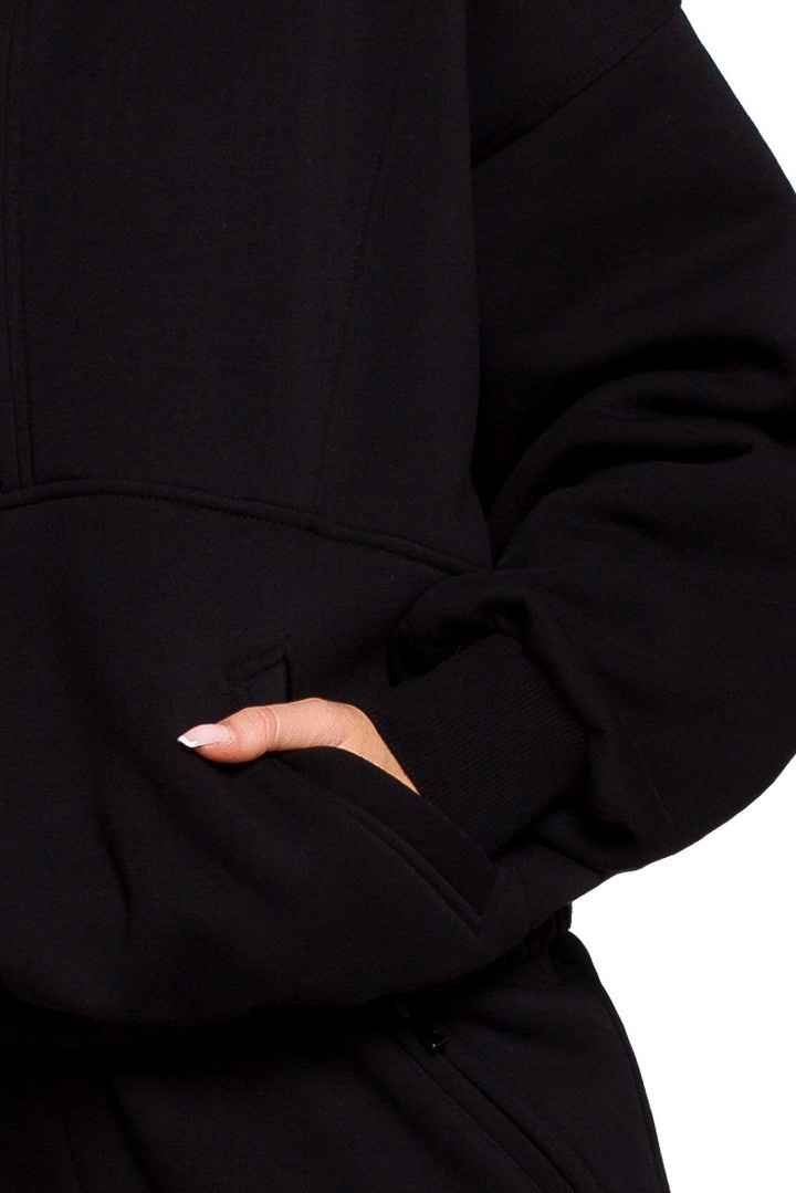 Bluza damska luźna rozpinana z kołnierzem i gumą czarna me616