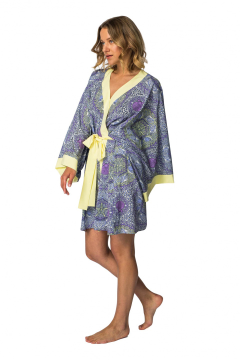 Kimono damskie szlafrok z kolorowym nadrukiem i wiązaniem m1 LA107 Kimono damskie szlafrok z kolorowym nadrukiem i wiązaniem m1 LA107