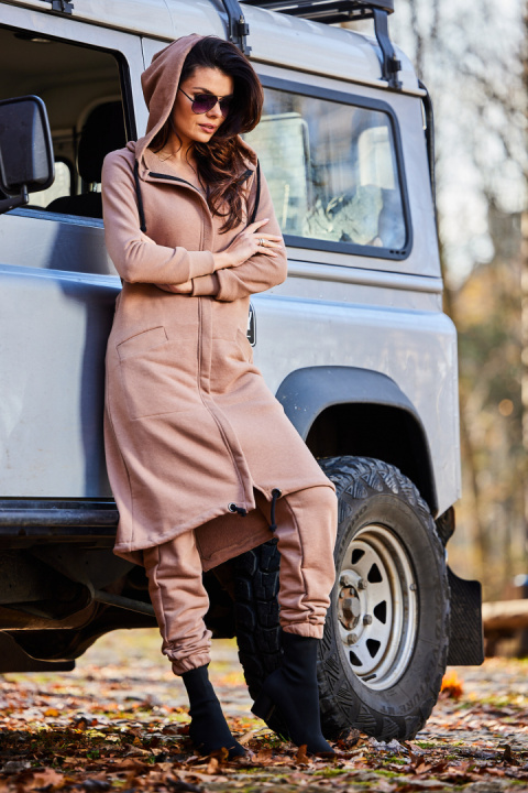 Bluza damska długa z kapturem dresowa rozpinana bawełna beżowa M278 Bluza damska długa z kapturem dresowa rozpinana bawełna beżowa M278