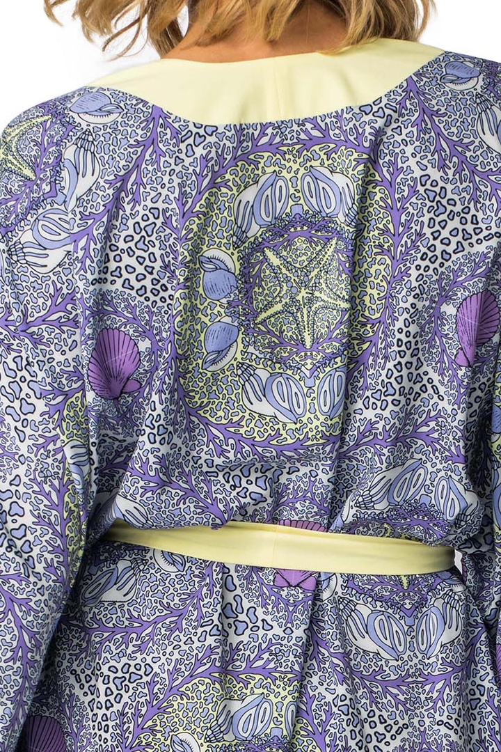 Kimono damskie szlafrok z kolorowym nadrukiem i wiązaniem m1 LA107 Kimono damskie szlafrok z kolorowym nadrukiem i wiązaniem m1 LA107