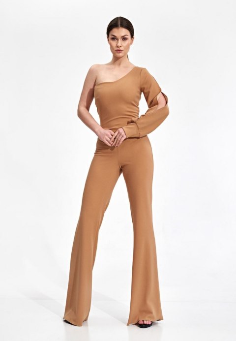 Elegancki kombinezon z jednym rękawem spodnie dzwony beżowy M870 Elegancki kombinezon z jednym rękawem spodnie dzwony beżowy M870