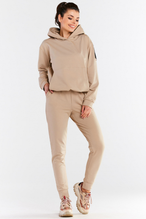 Bluza damska dresowa kangurka z kapturem bawełniana beżowa M248 Bluza damska dresowa kangurka z kapturem bawełniana beżowa M248
