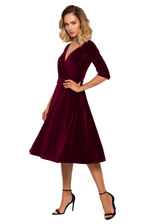 Elegancka sukienka midi rozkloszowana welurowa dekolt V M,L bordowa me645 Elegancka sukienka midi rozkloszowana welurowa dekolt V M,L bordowa me645