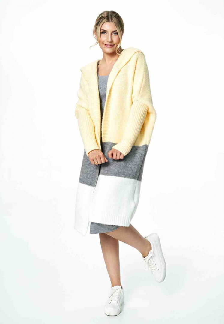Sweter damski długi w pasy z kapturem bez zapięcia żółty M883 Sweter damski długi w pasy z kapturem bez zapięcia żółty M883