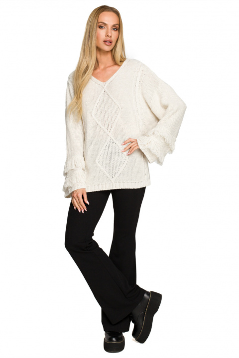 Sweter damski boho z szerokimi rękawami z frędzlami kość słoniowa me710 Sweter damski boho z szerokimi rękawami z frędzlami kość słoniowa me710