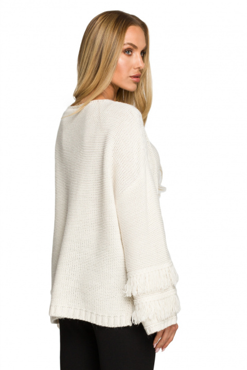Sweter damski boho z szerokimi rękawami z frędzlami kość słoniowa me710 Sweter damski boho z szerokimi rękawami z frędzlami kość słoniowa me710