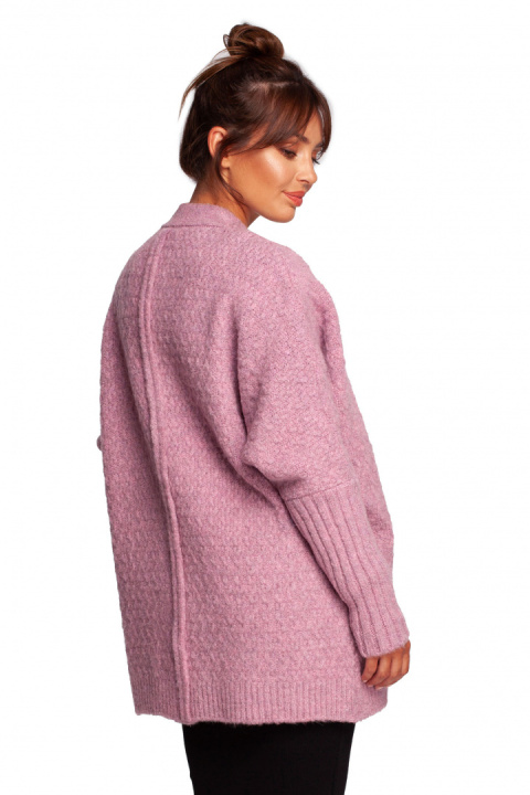 Kardigan damski oversize bez zapięcia z plisą pudrowy BK088 Kardigan damski oversize bez zapięcia z plisą pudrowy BK088