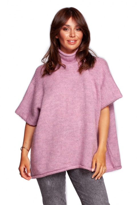 Sweter damski ponczo oversize z golfem krótki rękaw pudrowy BK084 Sweter damski ponczo oversize z golfem krótki rękaw pudrowy BK084
