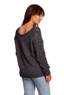 Sweter damski z szerokim dekoltem i warkoczem na rękawach szary BK090
