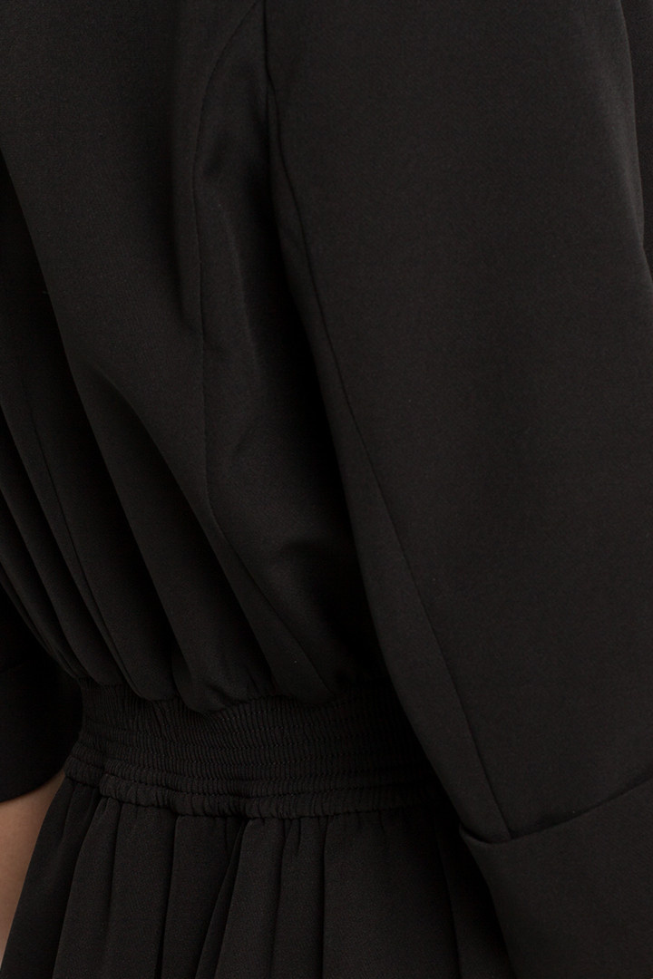 Elegancka sukienka żakietowa mini z gumką zapinana czarna me699