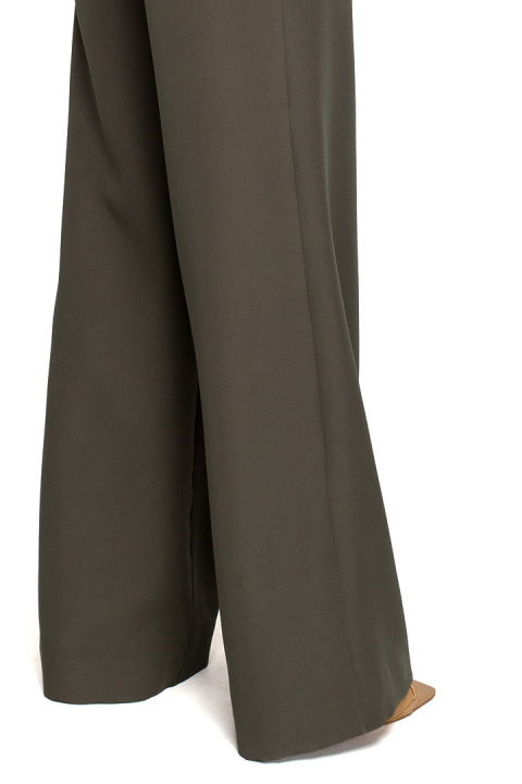 Elegancki kombinezon bez rękawów z szerokimi nogawkami khaki me702 Elegancki kombinezon bez rękawów z szerokimi nogawkami khaki me702