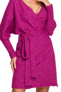 Sukienka swetrowa mini na zakładkę głęboki dekolt malinowa me714