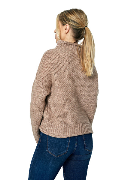 Sweter damski długi bez zapięcia z kimonowym rekawem brązowy M886 Sweter damski długi bez zapięcia z kimonowym rekawem brązowy M886