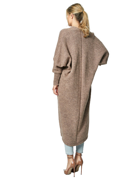 Sweter damski długi bez zapięcia z kimonowym rekawem jasny brąz M885 Sweter damski długi bez zapięcia z kimonowym rekawem jasny brąz M885