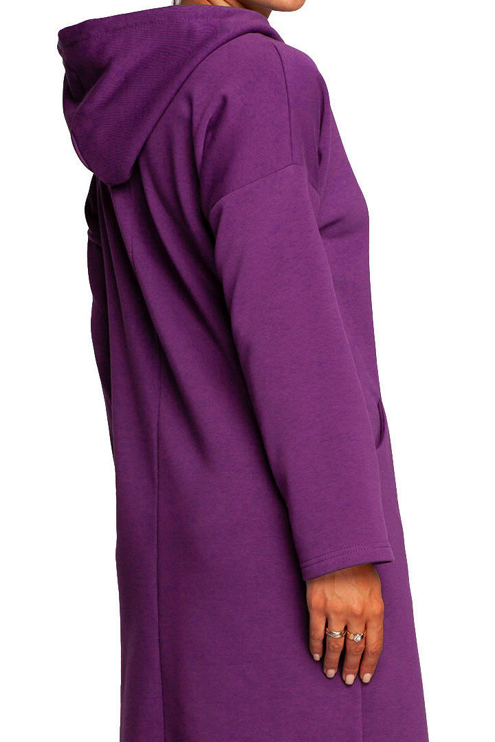 Sukienka midi dzianinowa z kapturem i długim rękawem purpurowa B238