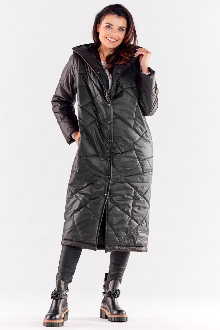 Długi płaszcz damski pikowany z kapturem zapinany na napy czarny A542