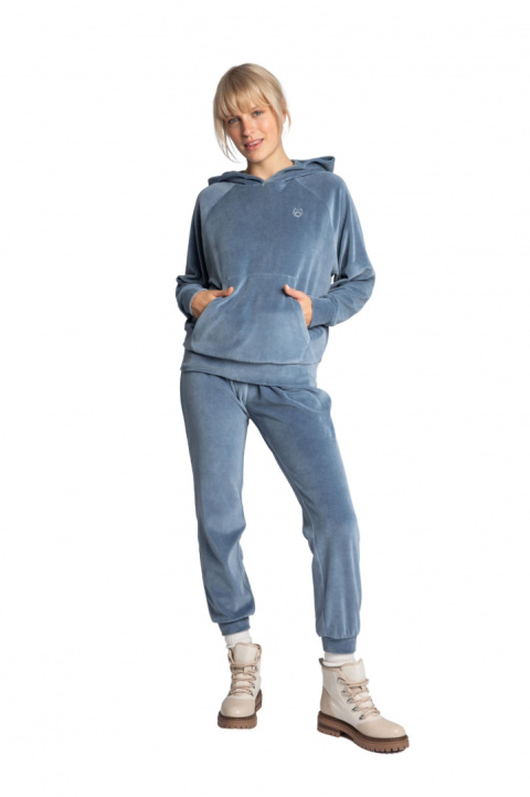 Bluza damska welurowa z kapturem i kieszenią kangurek niebieska LA013 Bluza damska welurowa z kapturem i kieszenią kangurek niebieska LA013