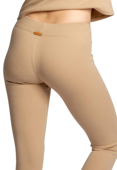 Legginsy damskie bawełniane z dzianiny prążkowanej cappuccino LA035 Legginsy damskie bawełniane z dzianiny prążkowanej cappuccino LA035