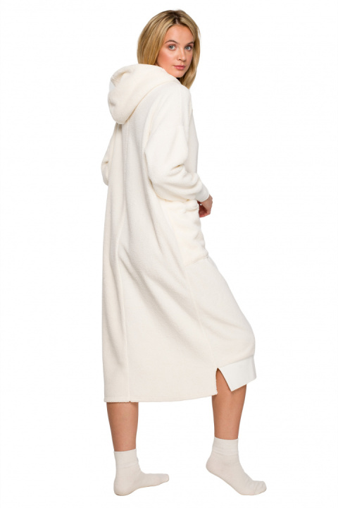 Sukienka midi pluszowa oversize z kapturem długi rękaw ecru LA127 Sukienka midi pluszowa oversize z kapturem długi rękaw ecru LA127