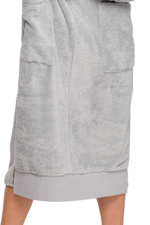 Sukienka midi pluszowa oversize z kapturem długi rękaw popielata LA127 Sukienka midi pluszowa oversize z kapturem długi rękaw popielata LA127
