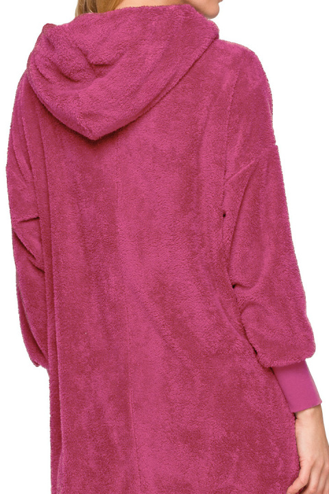 Sukienka midi pluszowa oversize z kapturem długi rękaw wrzosowa LA127 Sukienka midi pluszowa oversize z kapturem długi rękaw wrzosowa LA127