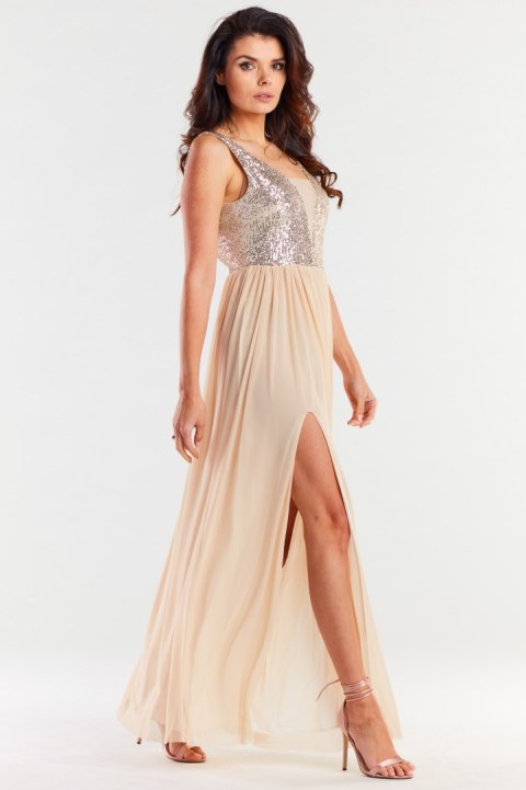 Sukienka elegancka maxi na ramiączkach odkryte plecy cekiny beżowa A486 Sukienka elegancka maxi na ramiączkach odkryte plecy cekiny beżowa A486