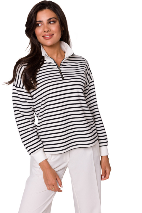Bluza damska prosta w marynarskie paski z wysokim kołnierzem m1 B250 Bluza damska prosta w marynarskie paski z wysokim kołnierzem m1 B250