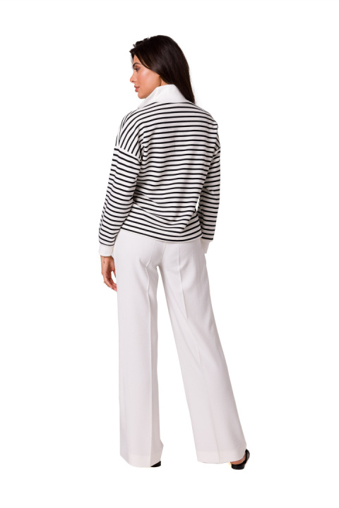 Bluza damska prosta w marynarskie paski z wysokim kołnierzem m1 B250 Bluza damska prosta w marynarskie paski z wysokim kołnierzem m1 B250
