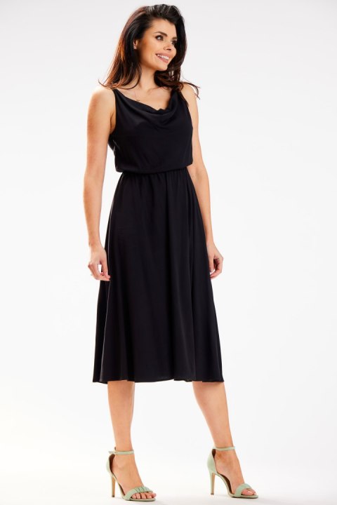 Sukienka elegancka midi bez rękawów ramiączka lejący dekolt czarna A579 Sukienka elegancka midi bez rękawów ramiączka lejący dekolt czarna A579