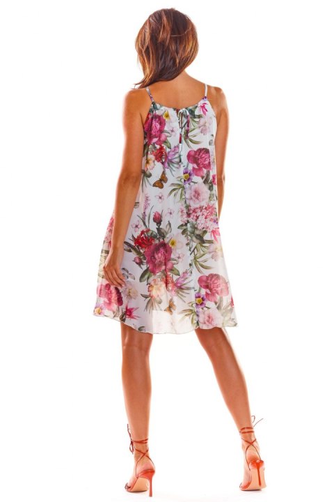 Sukienka letnia mini trapezowa na ramiączkach w kwiaty S/M L/XL biała A289 Sukienka letnia mini trapezowa na ramiączkach w kwiaty S/M L/XL biała A289