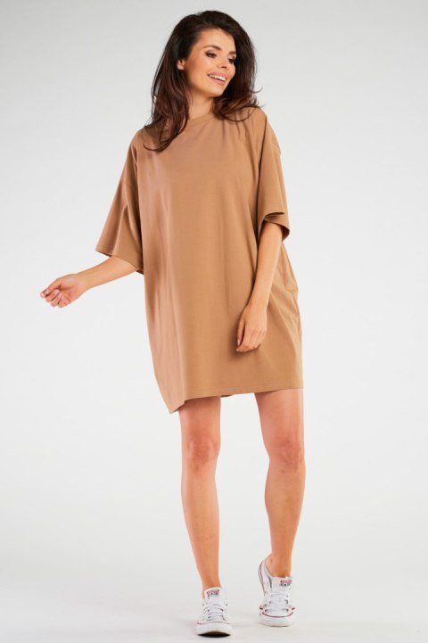Sukienka mini luźna oversize z krótkim rękawem bawełniana beżowa M255 Sukienka mini luźna oversize z krótkim rękawem bawełniana beżowa M255