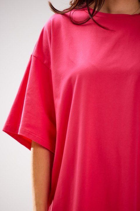 Sukienka mini luźna oversize z krótkim rękawem bawełniana fuksja M255 Sukienka mini luźna oversize z krótkim rękawem bawełniana fuksja M255