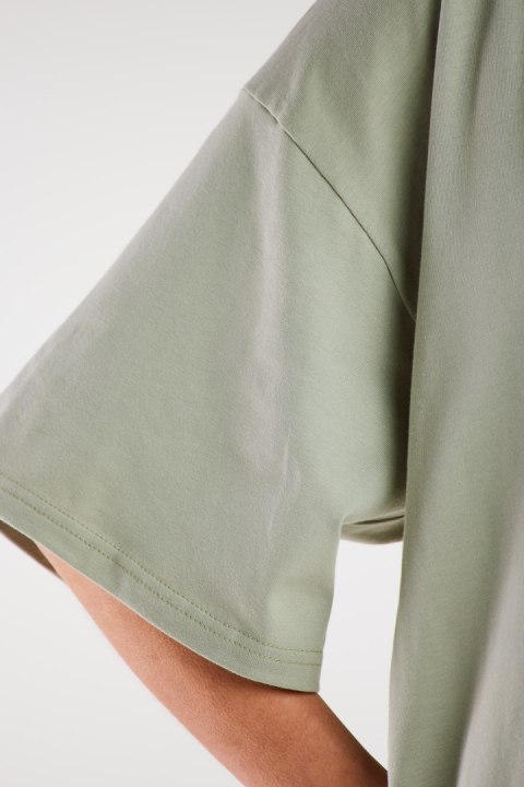 Sukienka mini luźna oversize z krótkim rękawem bawełniana miętowa M255 Sukienka mini luźna oversize z krótkim rękawem bawełniana miętowa M255
