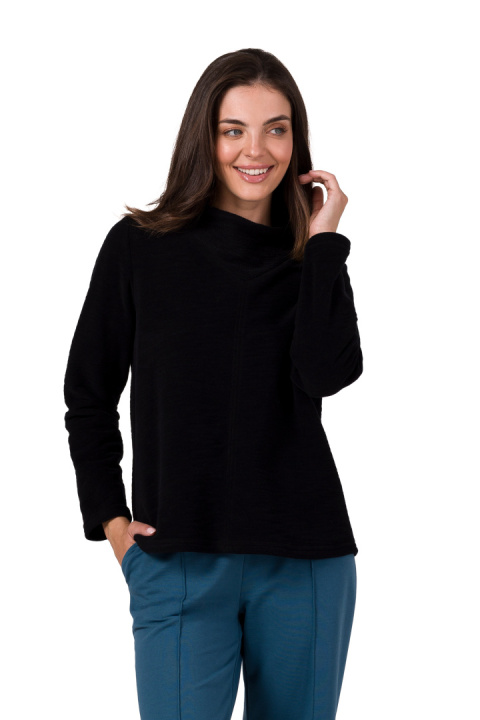 Bluza damska prosta dzianinowa z wysokim kołnierzem czarna B268 Bluza damska prosta dzianinowa z wysokim kołnierzem czarna B268