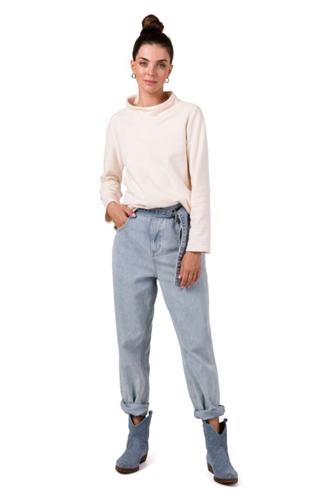 Bluza damska prosta dzianinowa z wysokim kołnierzem ecru B268 Bluza damska prosta dzianinowa z wysokim kołnierzem ecru B268