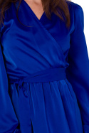 Sukienka satynowa rozkloszowana mini kopertowa długi rękaw szafirowa K175
