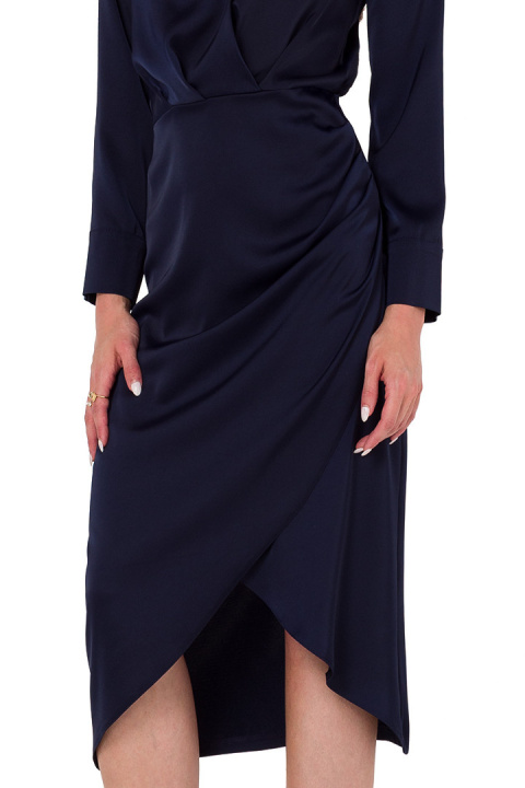 Sukienka satynowa midi elegancka dekolt V długi rękaw granatowa K172 Sukienka satynowa midi elegancka dekolt V długi rękaw granatowa K172