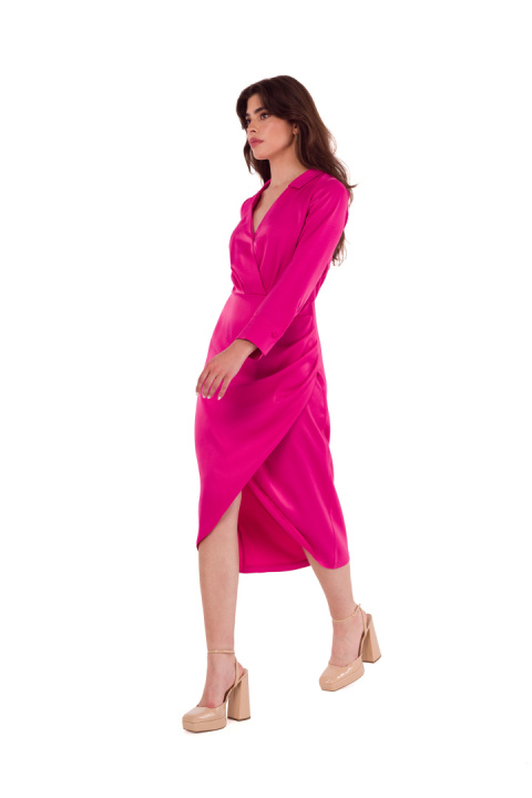 Sukienka satynowa midi elegancka dekolt V długi rękaw różowa K172 Sukienka satynowa midi elegancka dekolt V długi rękaw różowa K172