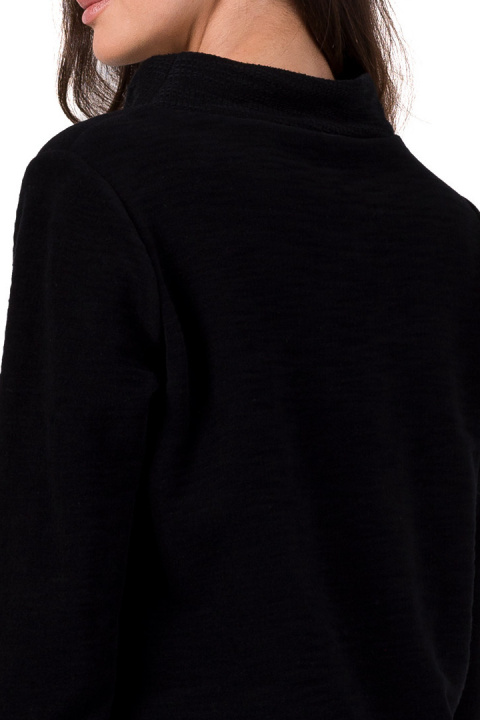 Bluza damska prosta dzianinowa z wysokim kołnierzem czarna B268 Bluza damska prosta dzianinowa z wysokim kołnierzem czarna B268