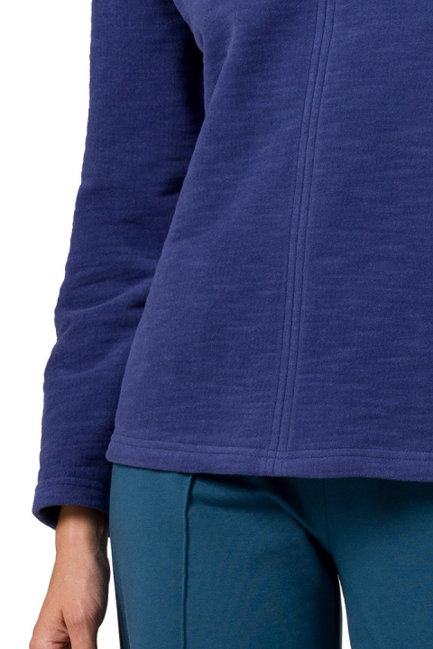 Bluza damska prosta dzianinowa z wysokim kołnierzem indygo B268 Bluza damska prosta dzianinowa z wysokim kołnierzem indygo B268
