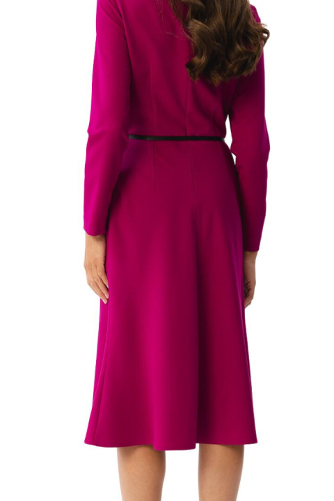Sukienka elegancka z przeszyciami midi długi rękaw pasek śliwkowa S347 Sukienka elegancka z przeszyciami midi długi rękaw pasek śliwkowa S347