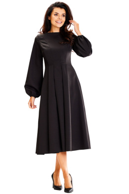 Elegancka sukienka midi rozkloszowana z długim rękawem czarna A595