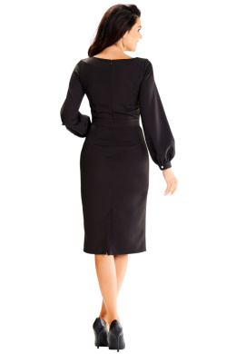 Elegancka sukienka midi dopasowana z długim rękawem z bufkami czarna A597