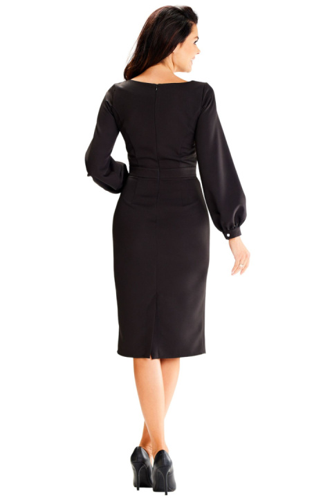 Elegancka sukienka midi dopasowana z długim rękawem z bufkami czarna A597 Elegancka sukienka midi dopasowana z długim rękawem z bufkami czarna A597