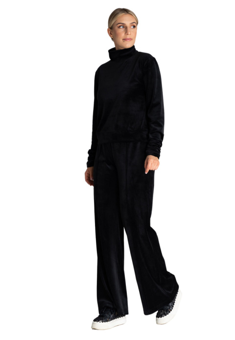Bluza damska welurowa z golfem długie rękawy z marszczeniem czarna M967 Bluza damska welurowa z golfem długie rękawy z marszczeniem czarna M967