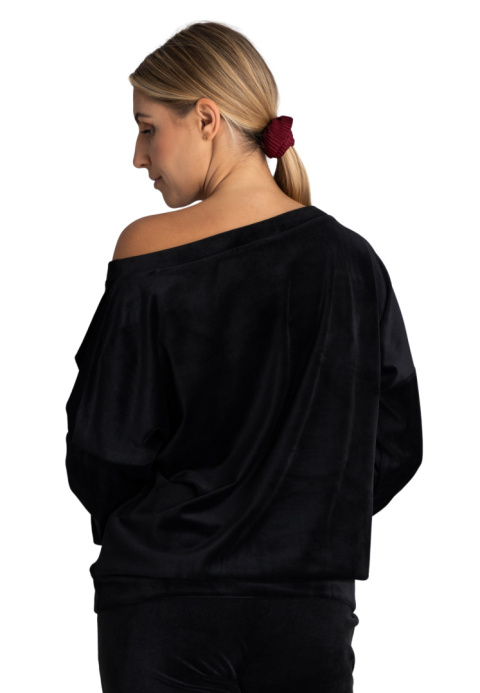 Bluza damska welurowa oversize szeroki dekolt w łódkę czarna M968 Bluza damska welurowa oversize szeroki dekolt w łódkę czarna M968