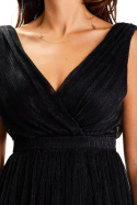 Elegancka sukienka maxi głęboki dekolt na plecach bez rękawów czarna A625