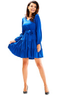Sukienka mini z falbanami rozkloszowana pasek dekolt V niebieska A603