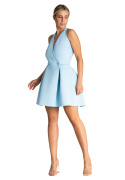 Elegancka sukienka mini z pianki bez rękawów odkryte plecy błękitna M977